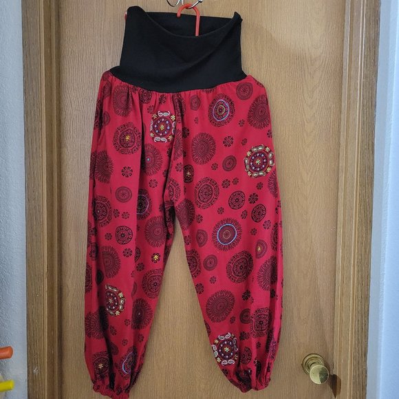 Knee length harem-style pants - Picture 1 of 5